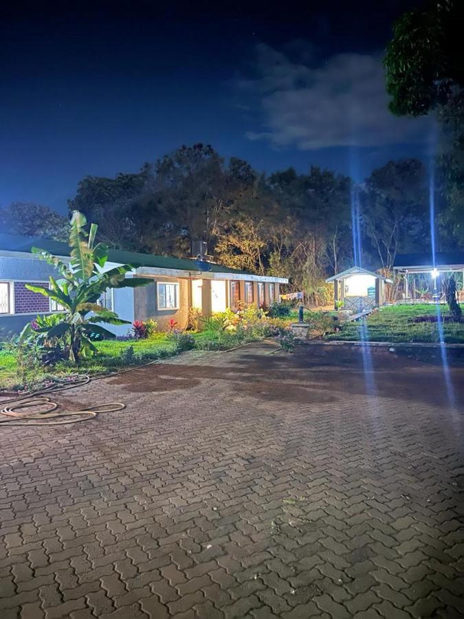 Bed and Breakfast Walk With Us Africa Moshi Zewnętrze zdjęcie